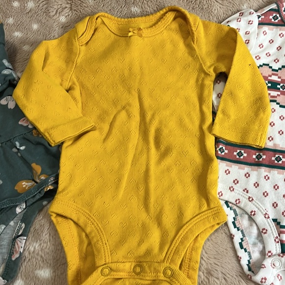 Carters 3 piece lot of long sleeve bodysuits size 3 months - Picture 3 of 6